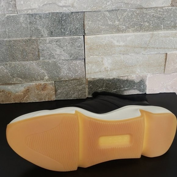 ECCO Chunky Women's Sneaker - Picture 7 of 9